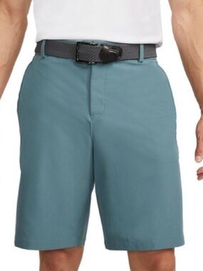 NIKE Standard Fit HYBRID Golf Shorts Hasta Green Athleisure Casual 28